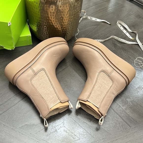 SAM EDELMAN KOLTON CHELSEA BOOT - Picture 9 of 13